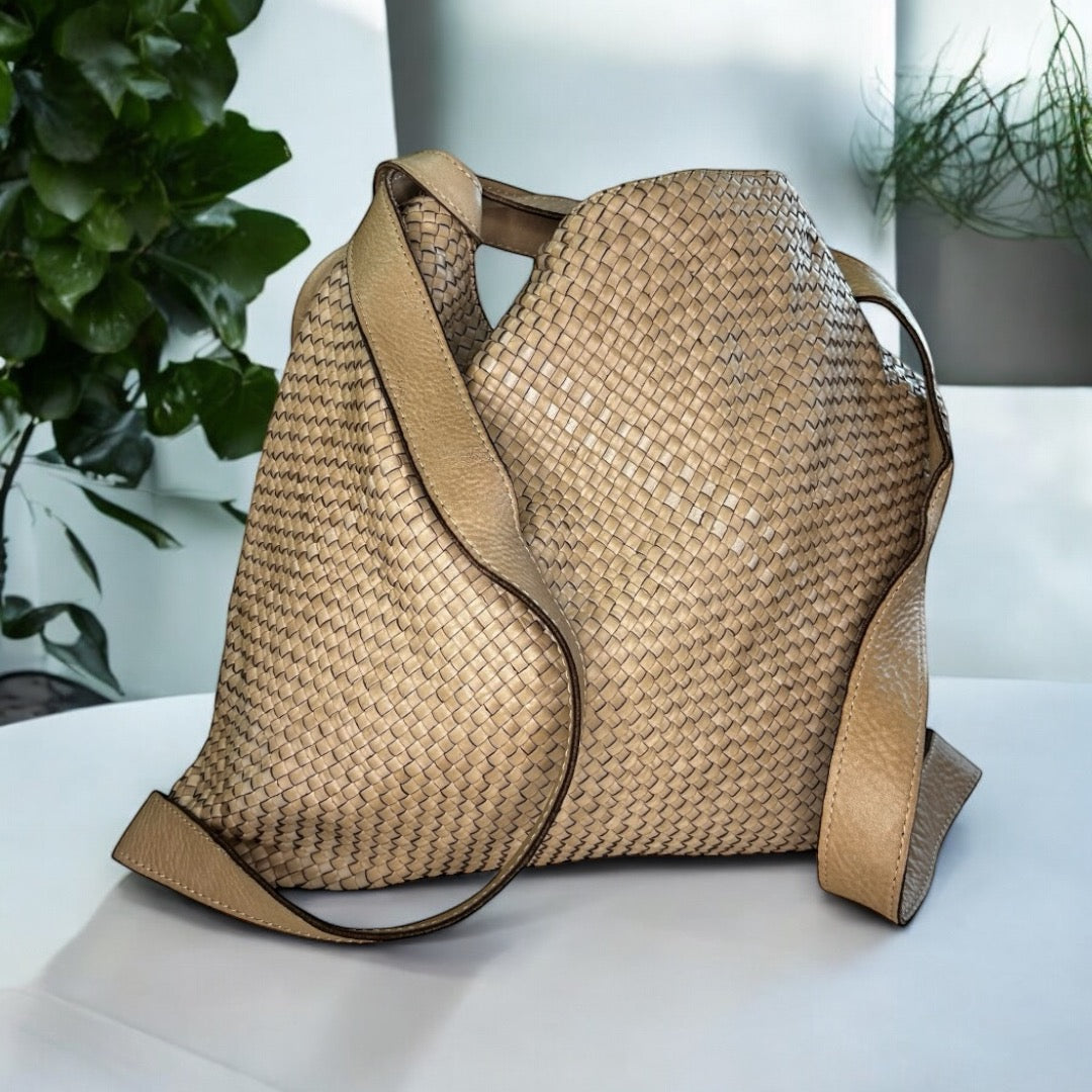 BORSA ZAINO VINTAGE IN PELLE INTRECCIATA TAUPE