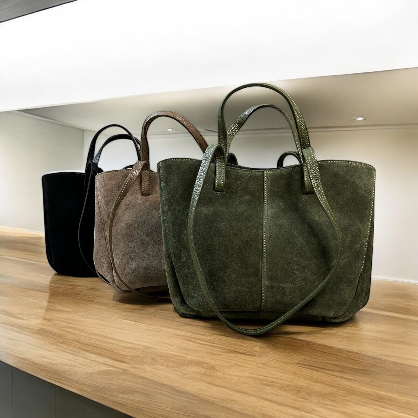 BORSA NIVES IN CAMOSCIO