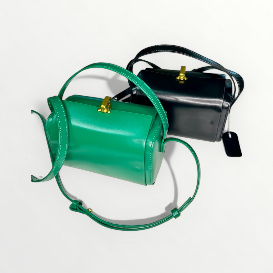 BORSA VANITY IN PELLE NERA