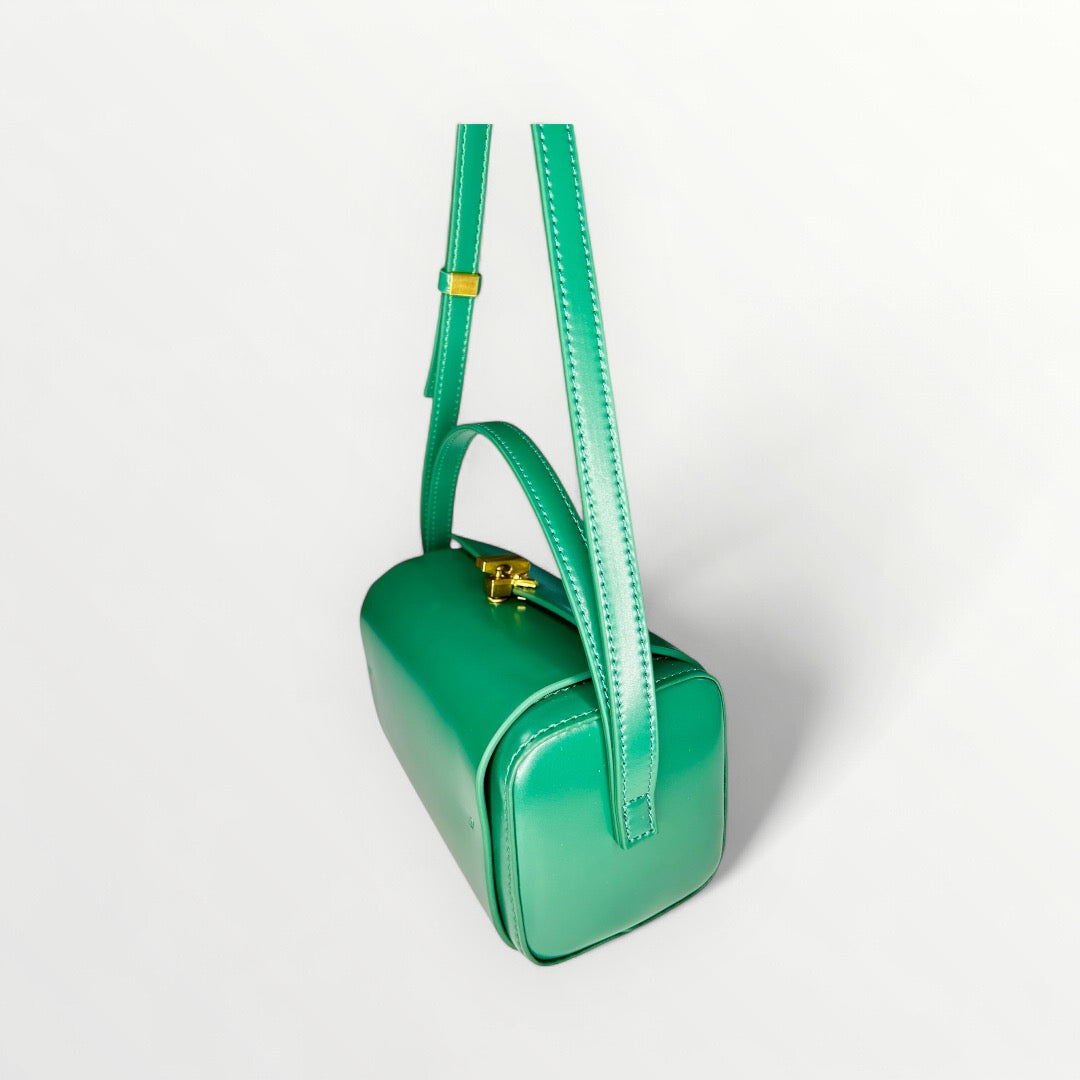 BORSA VANITY IN PELLE VERDE