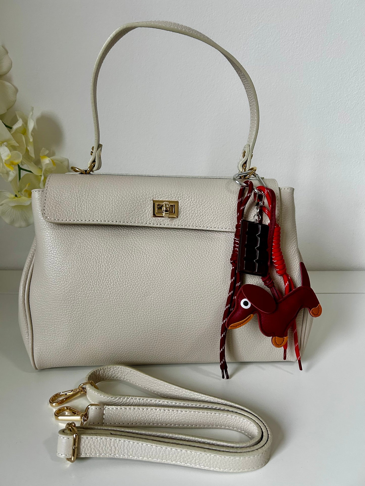 KIM IN PELLE BEIGE con Charm in omaggio