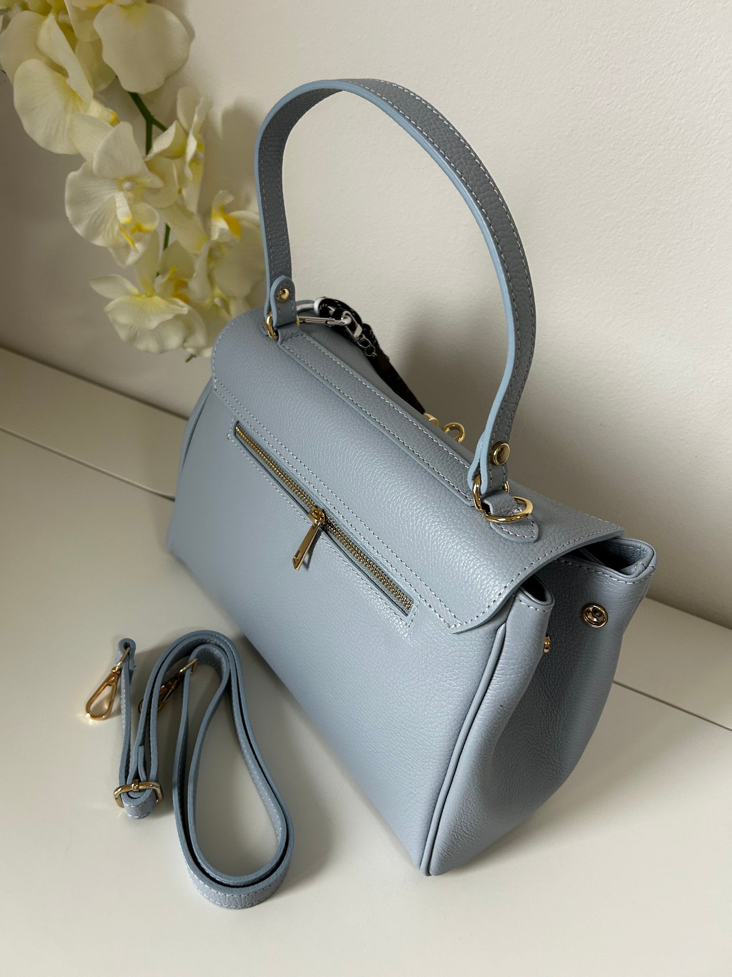 KIM IN PELLE AZZURRA con Charm in omaggio