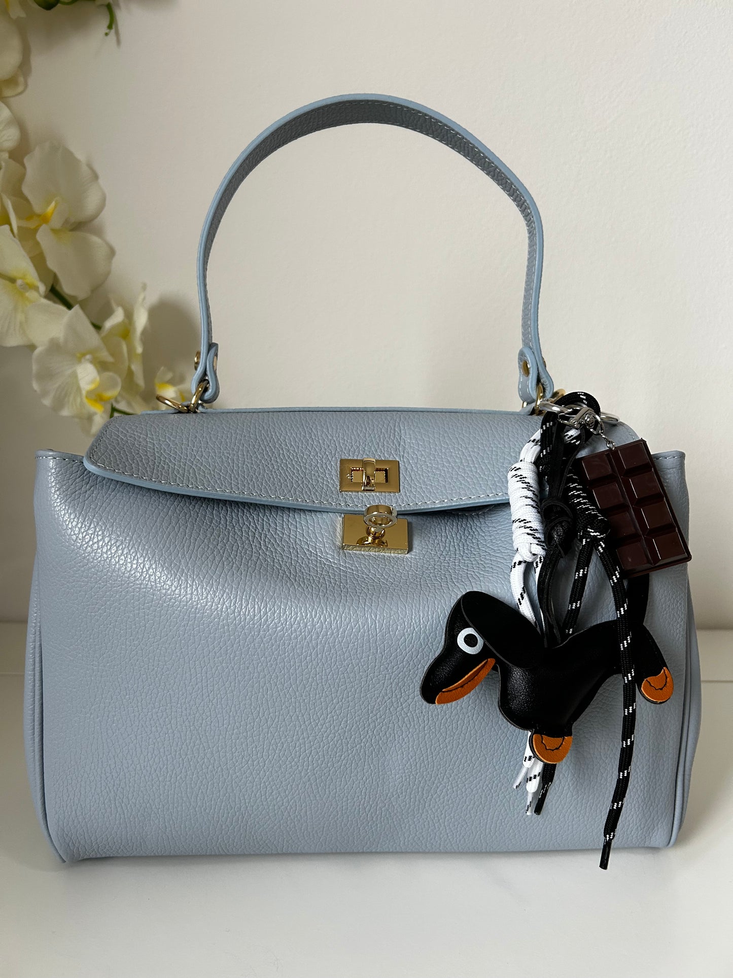 KIM IN PELLE AZZURRA con Charm in omaggio