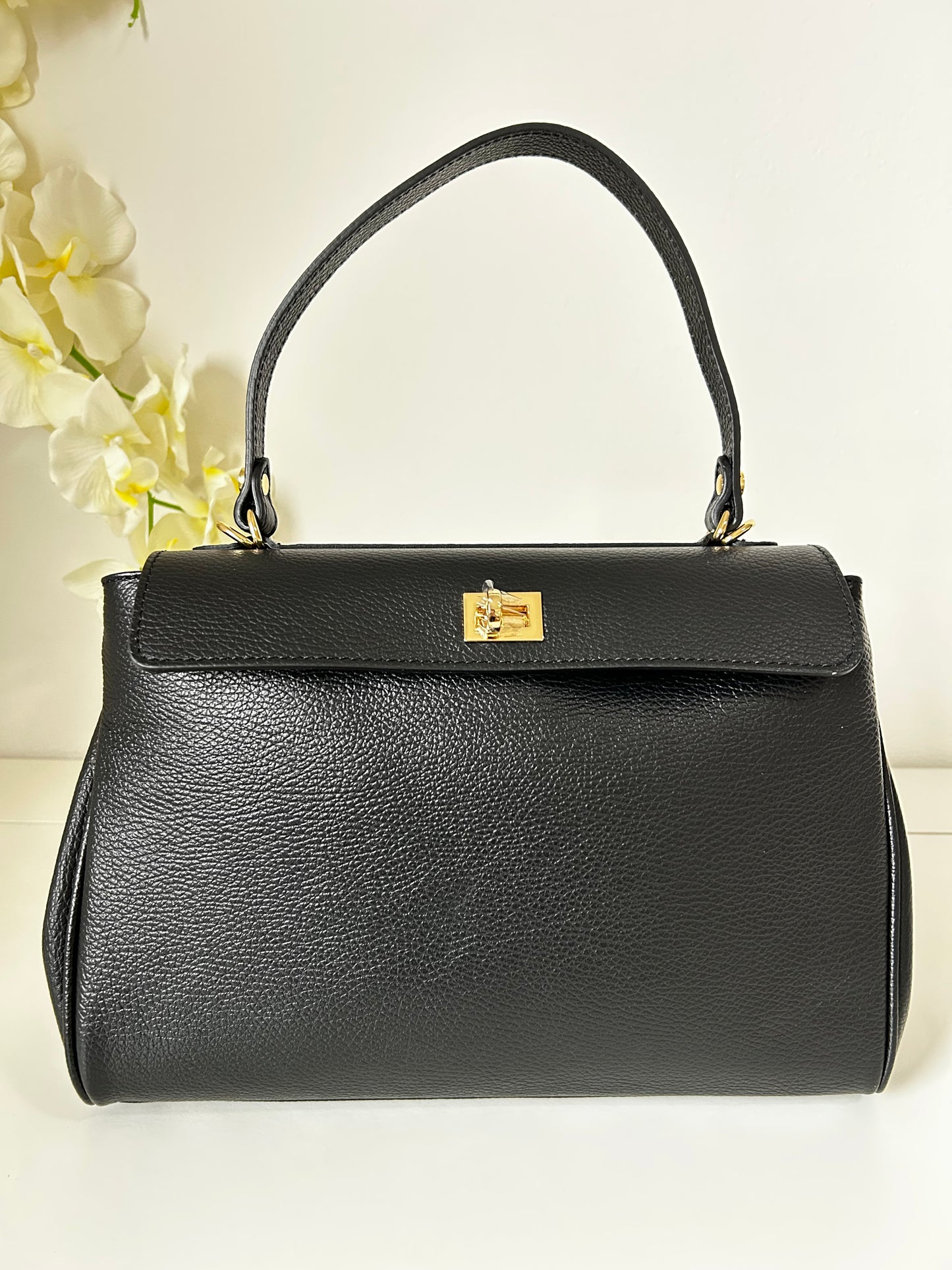 KIM IN PELLE NERA con Charm in omaggio