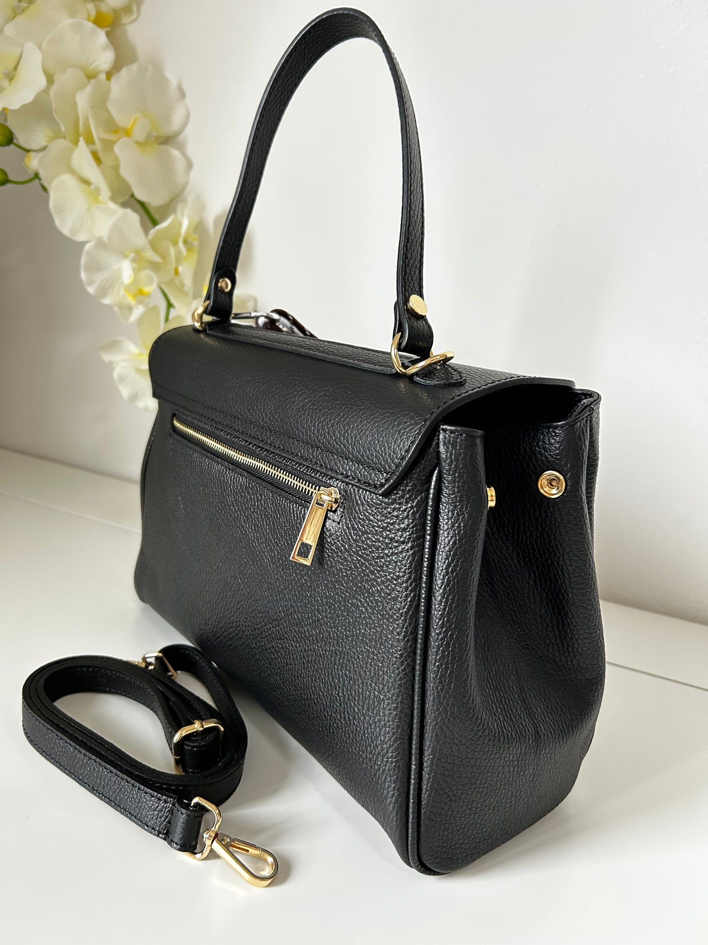 KIM IN PELLE NERA con Charm in omaggio