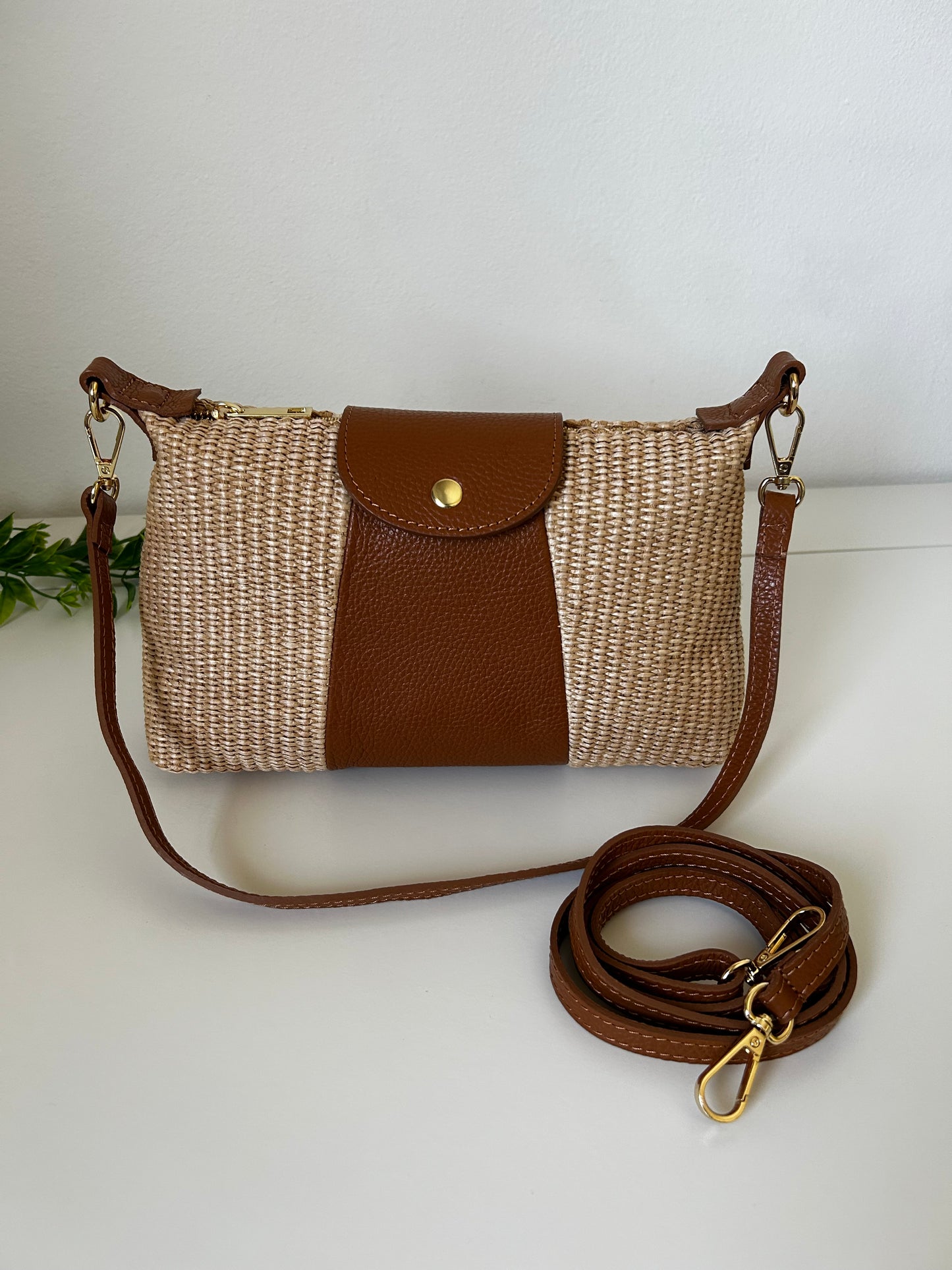 POCHETTE-vera pelle e rafia.