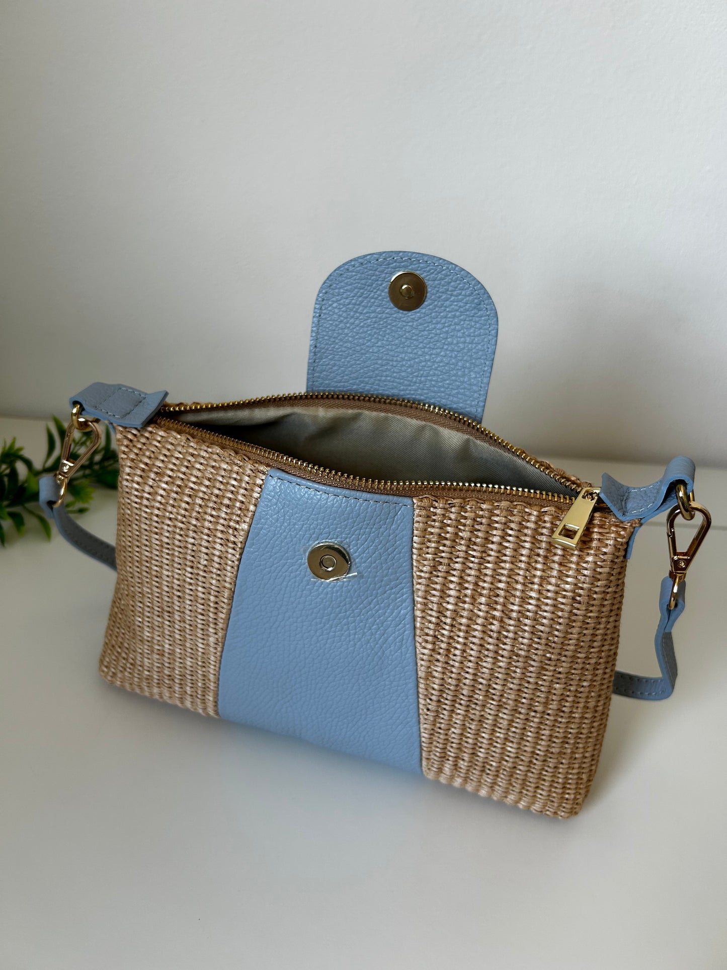 POCHETTE-vera pelle e rafia.