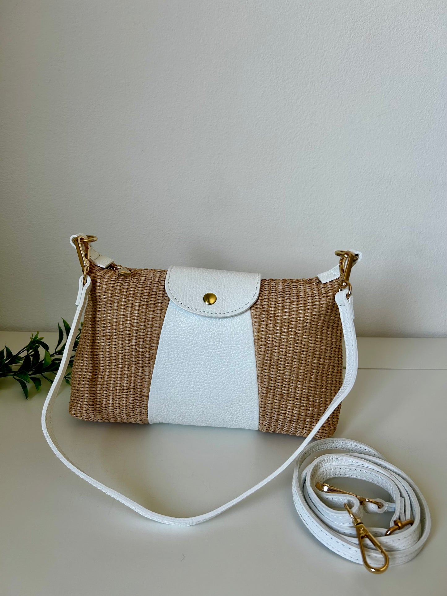 POCHETTE-vera pelle e rafia.