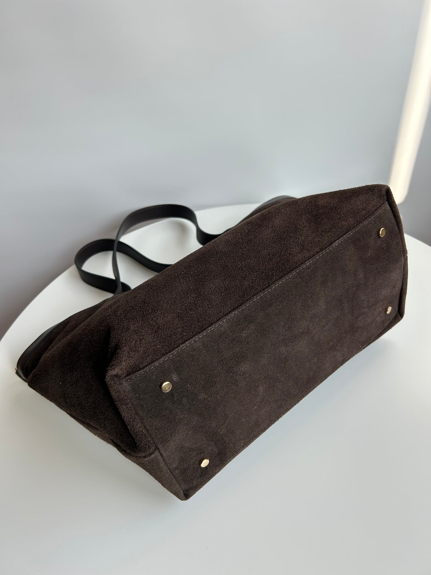 V SHOPPING BAG SUEDE- DARK BROWN