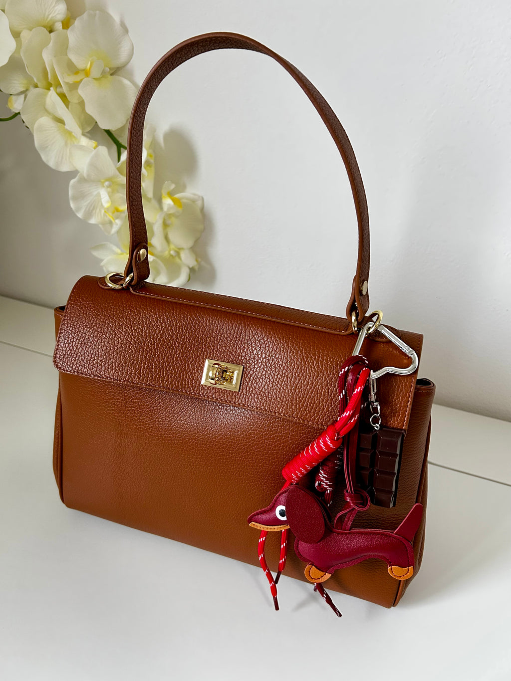 KIM IN PELLE CUOIO con Charm
