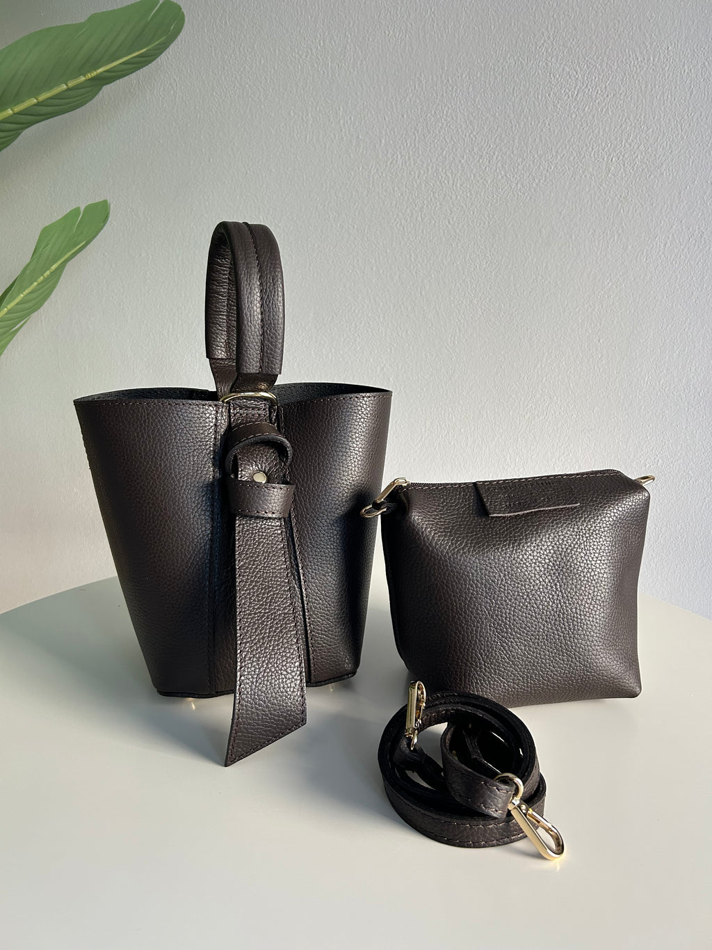 BORSA SECCHIELLO TWIST IN PELLE