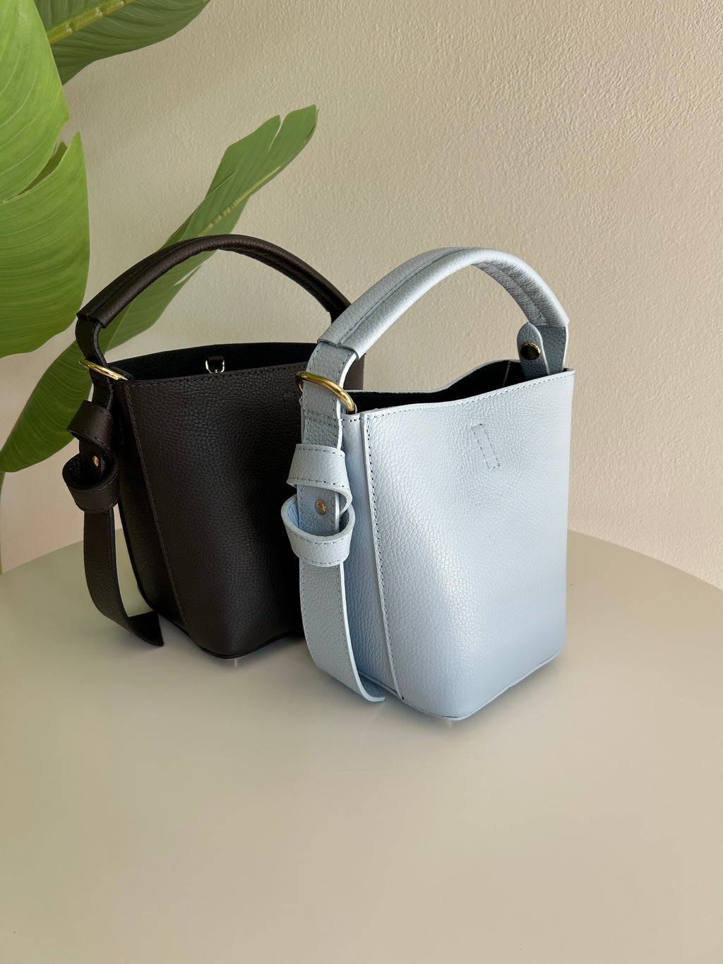 BORSA SECCHIELLO TWIST IN PELLE