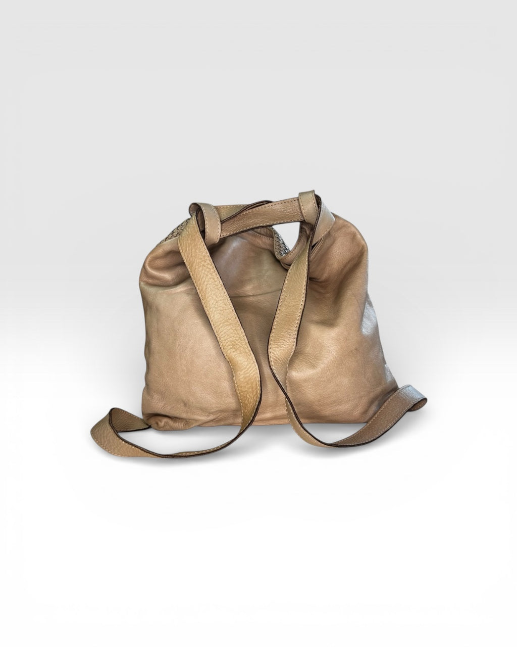 BOLSO MOCHILA VINTAGE DE PIEL TRENZADA